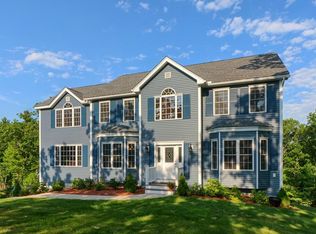 16 Mockingbird Hill Rd, Groton, MA 01450