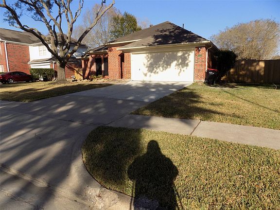 3rd image of 4323 Pristine Dr