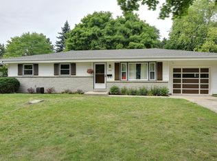 1420 Princeton Pl, West Bend, WI 53095