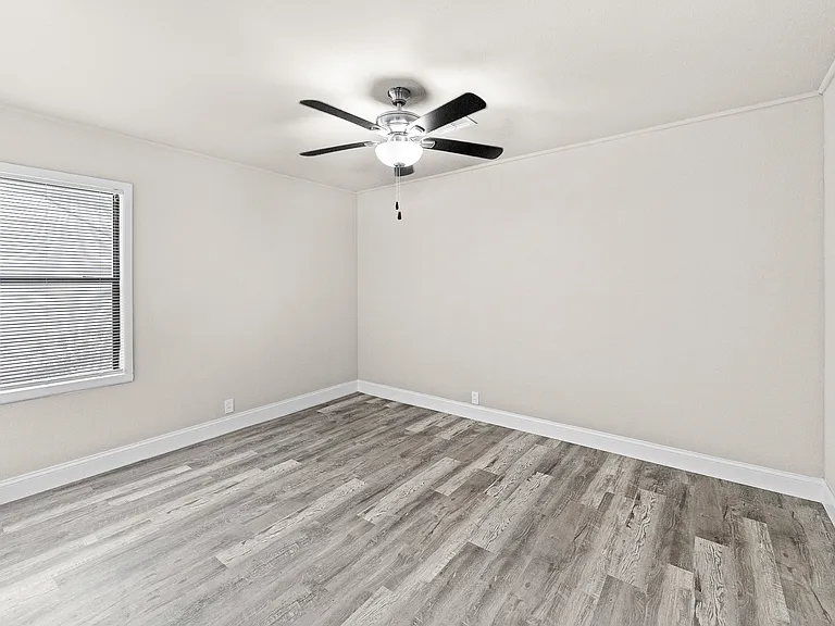 5860 Tracyne Dr — Photo 10