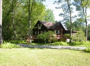 1270 Sherwood Forest Rd, Stroudsburg, PA 18360