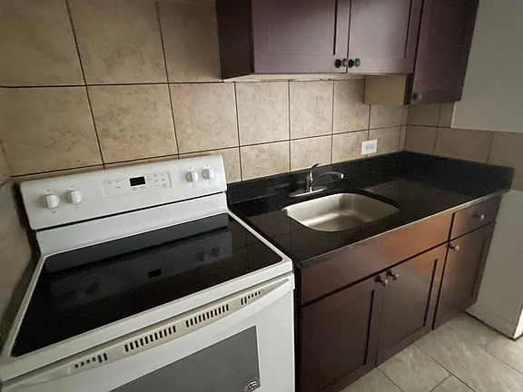 5th image of 1360 W Touhy Ave #4-304