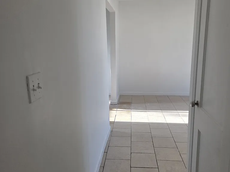 342 Sheridan Dr — Photo 6