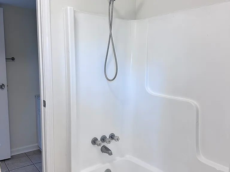 4326 Villa Dr #4 — Photo 7