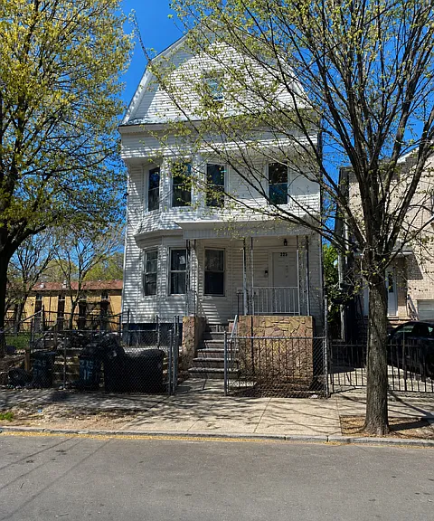 225 Chadwick Ave — Photo 1