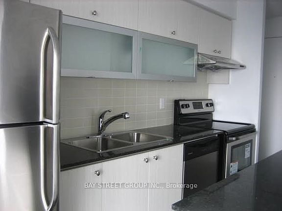 3rd image of 275 Yorkland Rd #2709