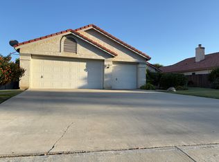 10305 Single Oak Dr, Bakersfield, CA 93311