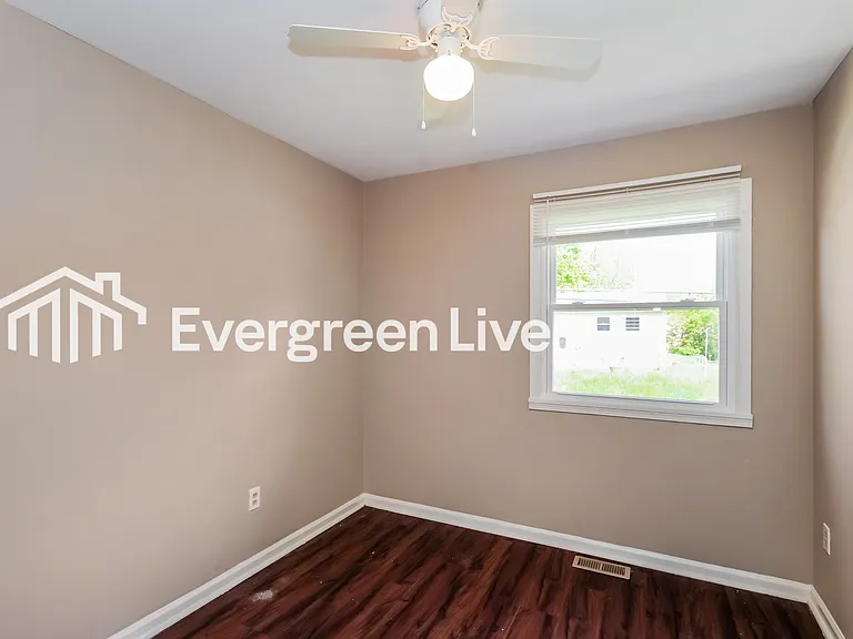 2549 Berthbrook Dr — Photo 11