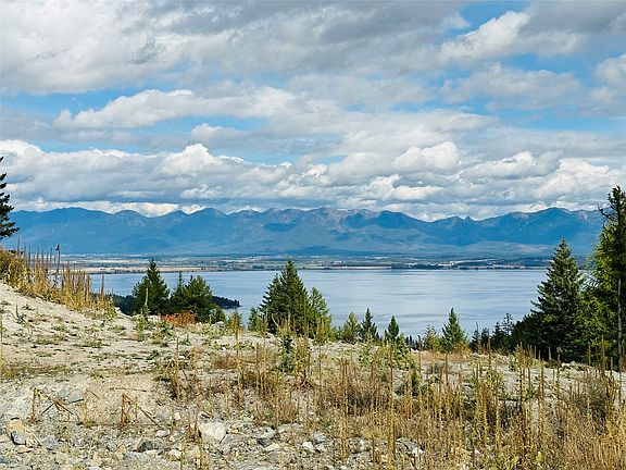 2nd image of 410 Blacktail Heights Rd