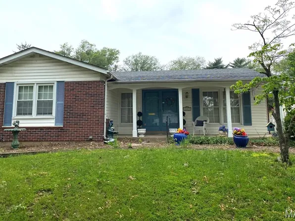 2287 Woodgrass Dr, Saint Louis, MO 63114