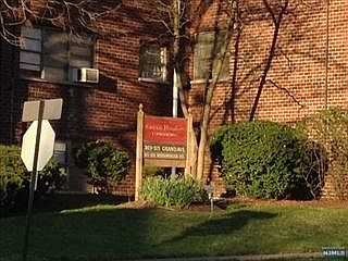 2nd image of 105C Meadowbrook Rd #6