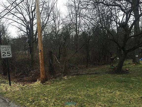 3rd image of 17 Northlawn Dr Youngstown Ohio 44505 #17