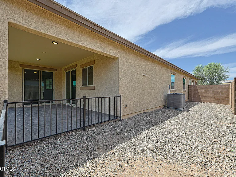 17435 W Laurie Ln — Photo 29