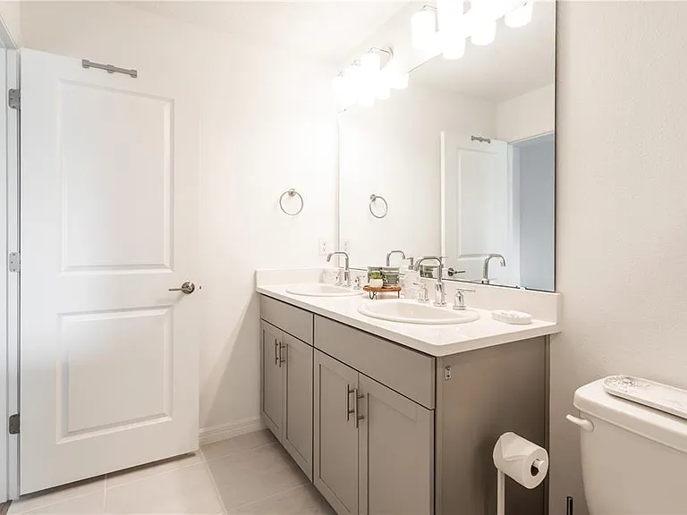 8473 Lunar Skye St — Photo 52