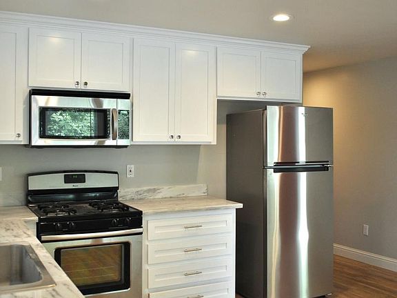 5th image of 3401 Freeport Blvd