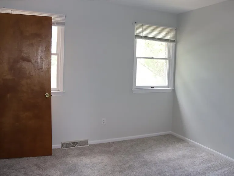 3500 Lafayette Dr — Photo 28