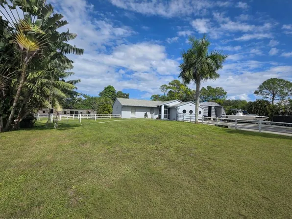 13997 76th Road N, West Palm Beach, FL 33412