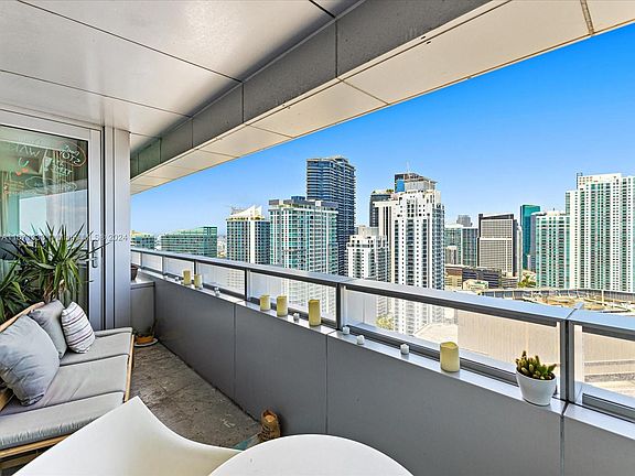 4th image of 1395 Brickell Ave #3214