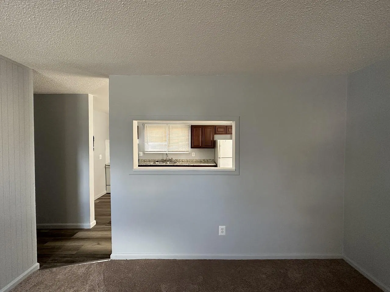 3 bed, 840 sqft, $1,700 — Photo 4