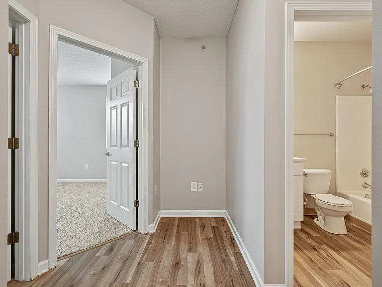 90 Berkley Manor Drive_12 - 3b2b Unit 1212