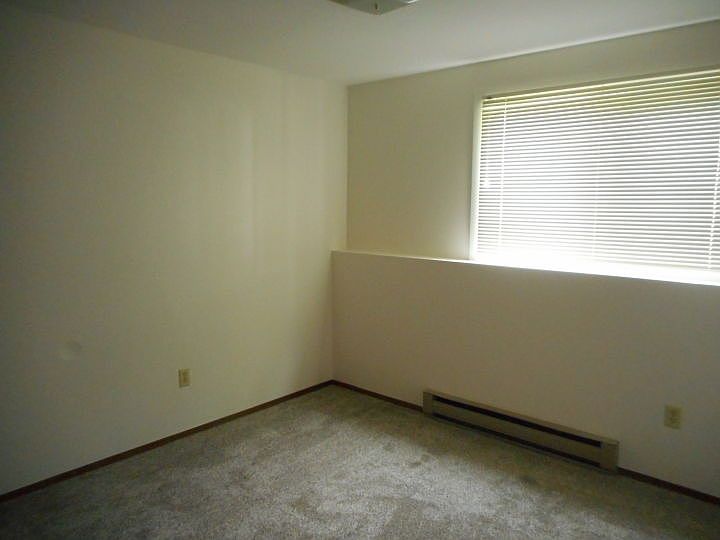 2nd image of 1320 Mineral Pl