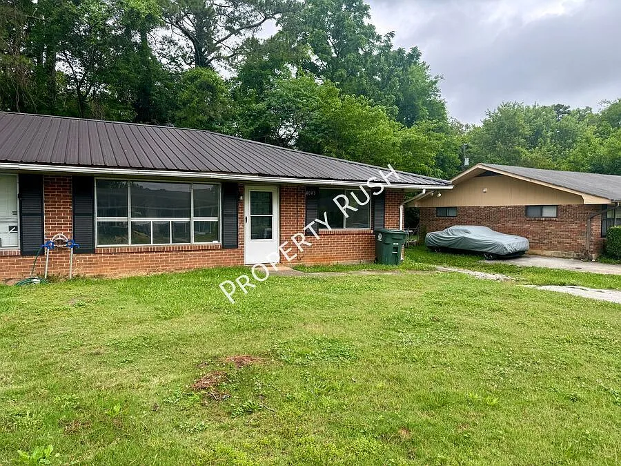4043 Arbor Place Ln. - Cozy 2 bed/1 bath duplex unit in Chattanooga! $1,125/mo. — Photo 3