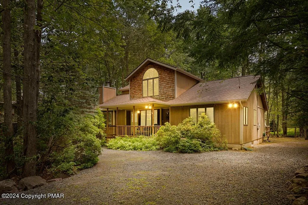5528 Fox Run photo 1