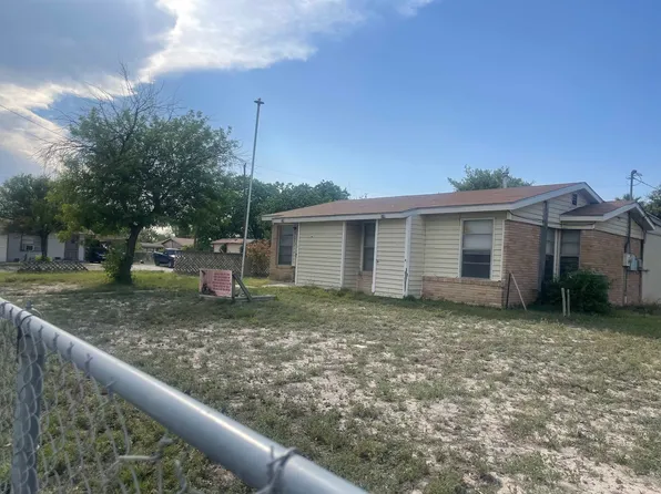 817 W 5th St, Del Rio, TX 78840