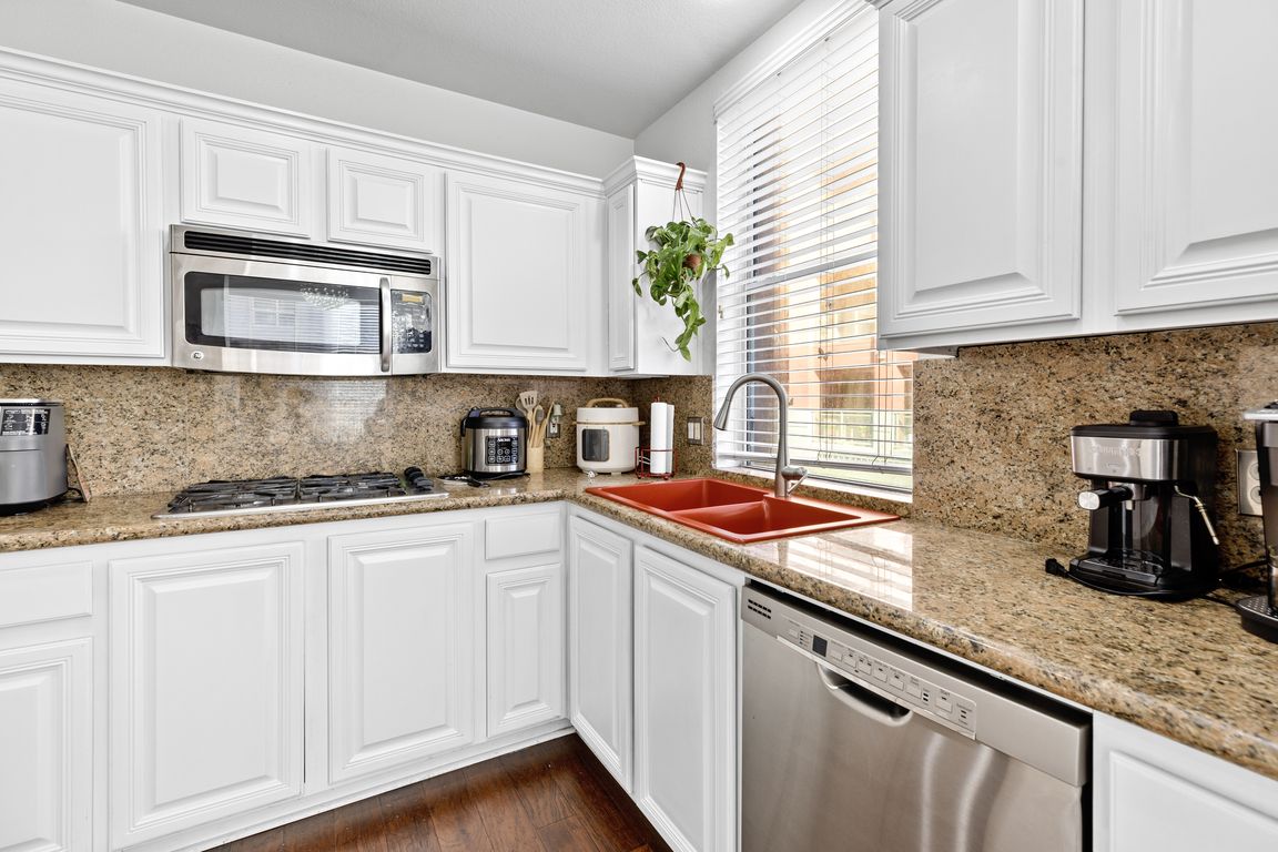 next background image