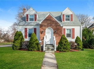 56 Sears St, Middletown, CT 06457