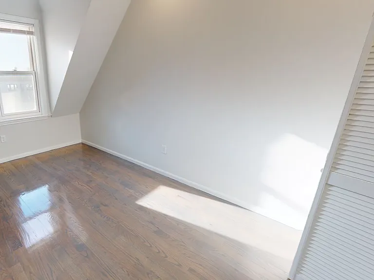 1408 Beacon St #3 — Photo 5