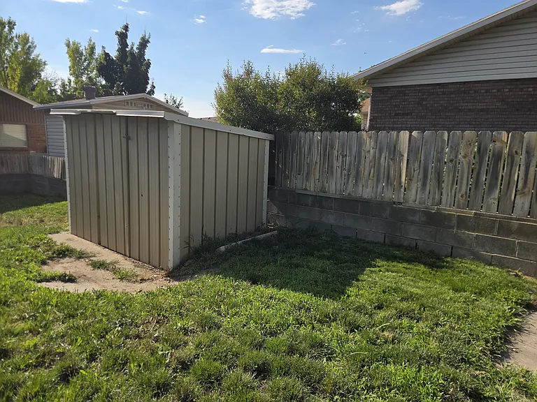 1125 E Fallbrook Way — Photo 7