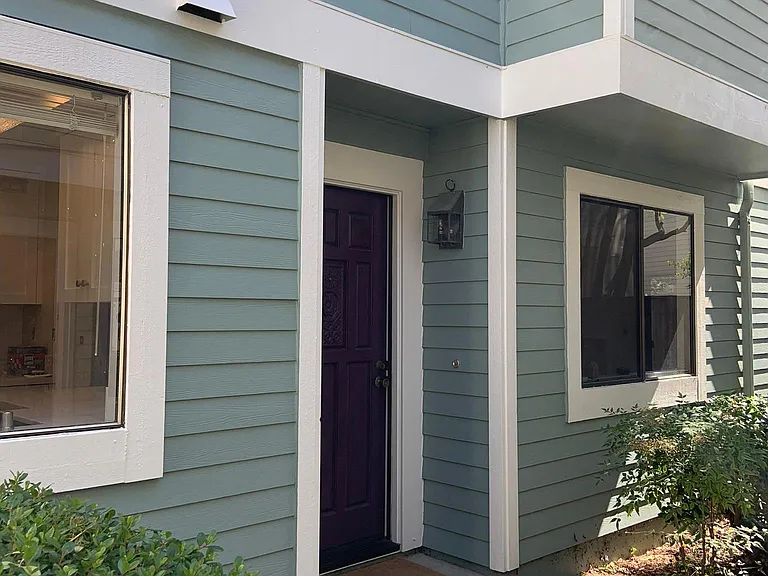 149 Oak Park Dr — Photo 2