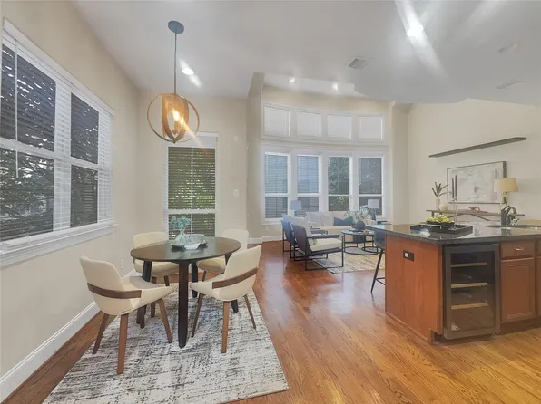 2910 Leeland St, Houston, TX 77003