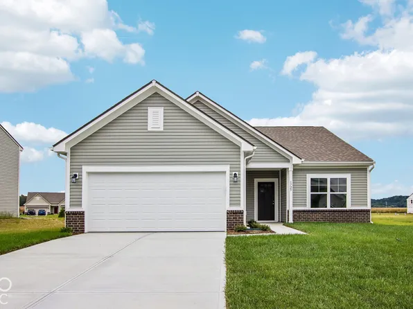 1725 E Hanna Dr, Martinsville, IN 46151