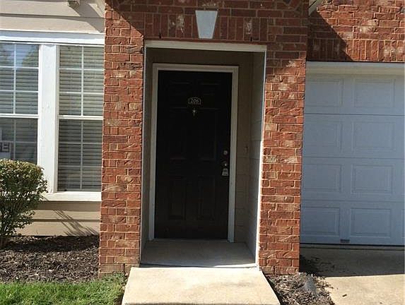 2nd image of 4209 NE Meadow Creek Cir