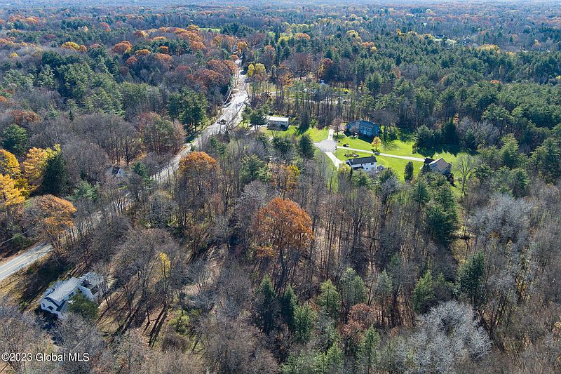 5th image of 83 Scotch Bush Road
