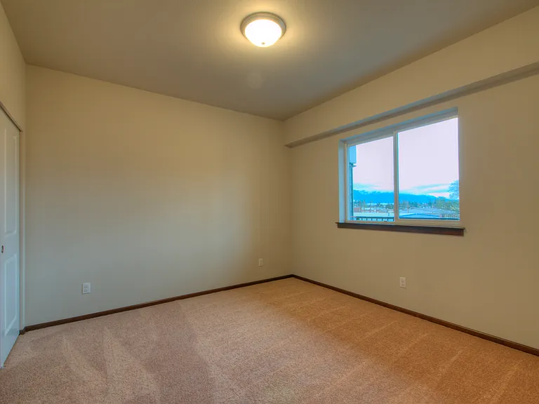 The Downtown 48 Apartments — Photo 8