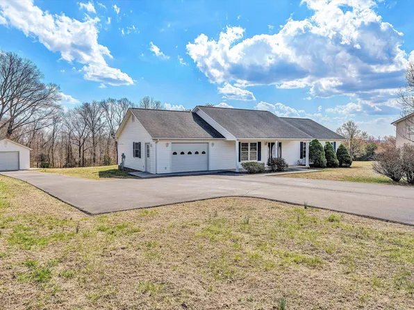 75 Evergreen Rd, Wirtz, VA 24184