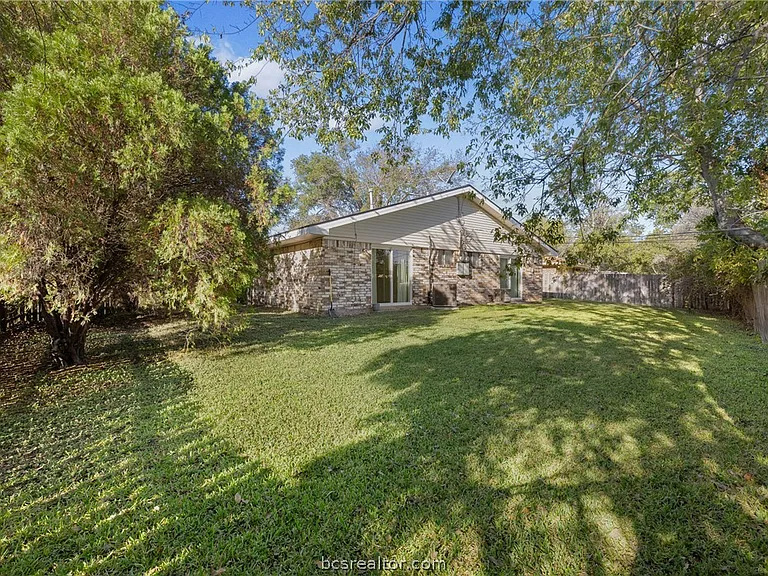 1717 Lawyer St #A — Photo 21