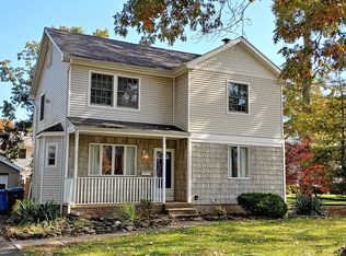 82 Water St, Colonia, NJ 07067