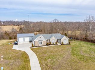 2131 Blakemore Ln, La Grange, KY 40031