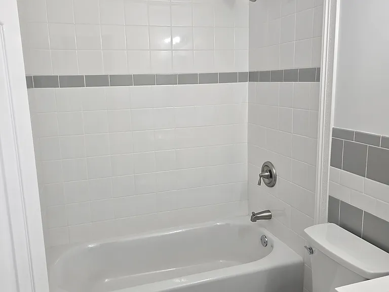 6550 Venture Dr — Photo 16