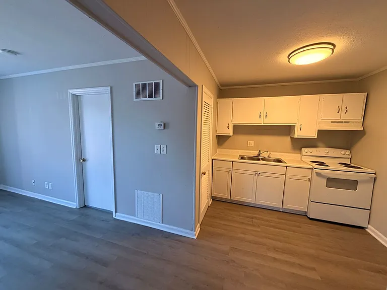 1708 Jennifer Rd #B1 — Photo 33