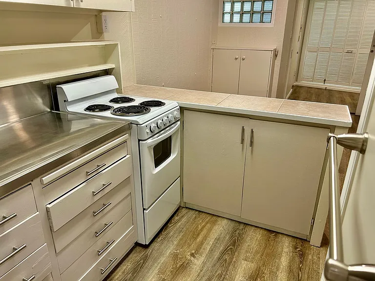 2943 Kalakaua Ave #103 — Photo 6