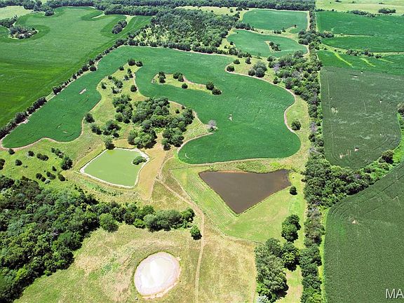 3rd image of 46613 Winter Rd