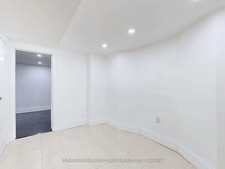 1 Bramwell Dr — Photo 14