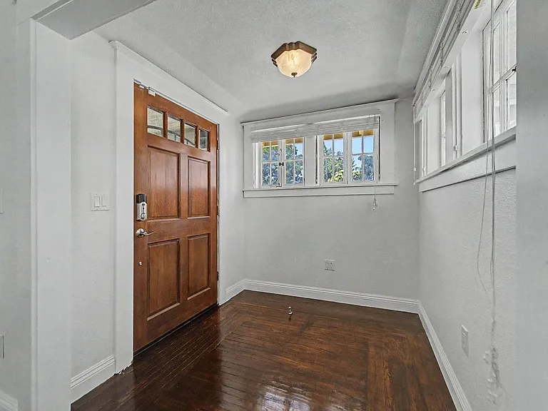 309 B St — Photo 1