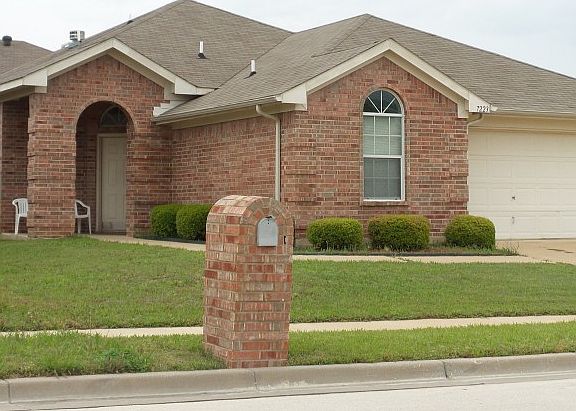 3rd image of 7223 Fossil Lake Dr