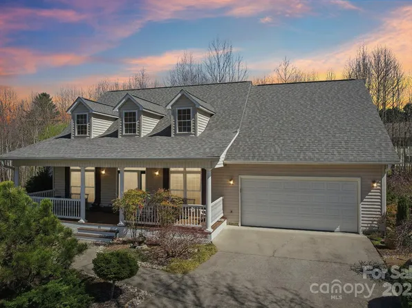 41 Golden Pond Way, Hendersonville, NC 28791